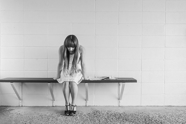 Ohne Depressionen aus der Wirtschaftskrise mit Beraterstab Ohne Depressionen aus der Wirtschaftskrise mit Expertinnen und Experten