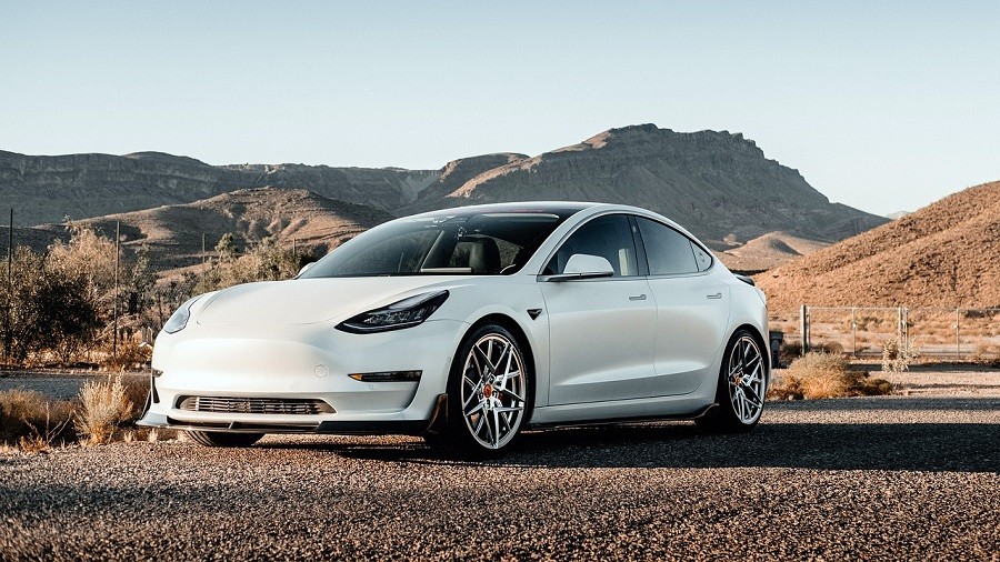 Tesla Aktie – Elektroauto Hersteller auf der Überholspur